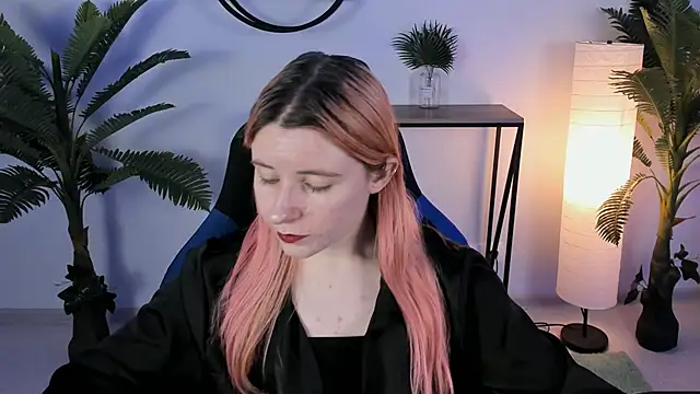 Snapshot of LexiWenford chatting on January 27, 2025, 9:13 am LexiWenford online show from January 27, 2025, 9:13 am