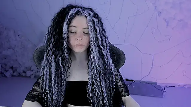 Snapshot of LexiWenford chatting on March 18, 2025, 2:47 am LexiWenford online show from March 18, 2025, 2:47 am