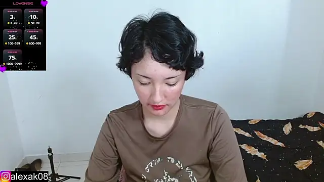 Snapshot of alexaa08 chatting on December 17, 2024, 1:27 pm alexaa08 online show from December 17, 2024, 1:27 pm