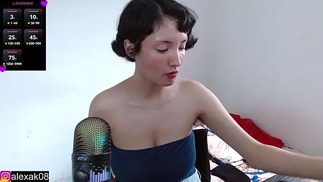 Snapshot of alexaa08 chatting on February 20, 2025, 4:46 pm alexaa08 online show from February 20, 2025, 4:46 pm