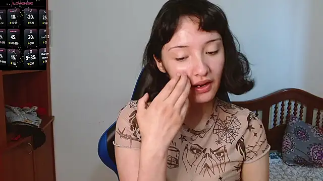 Snapshot of alexaa08 chatting on November 13, 2025, 12:48 pm alexaa08 online show from November 13, 2025, 12:48 pm