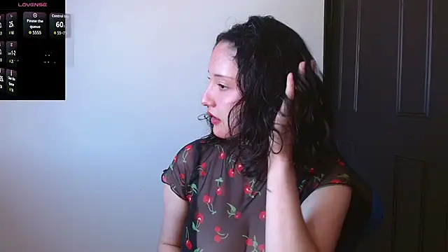 Snapshot of alexaa08 chatting on January 7, 2026, 2:08 pm alexaa08 online show from January 7, 2026, 2:08 pm