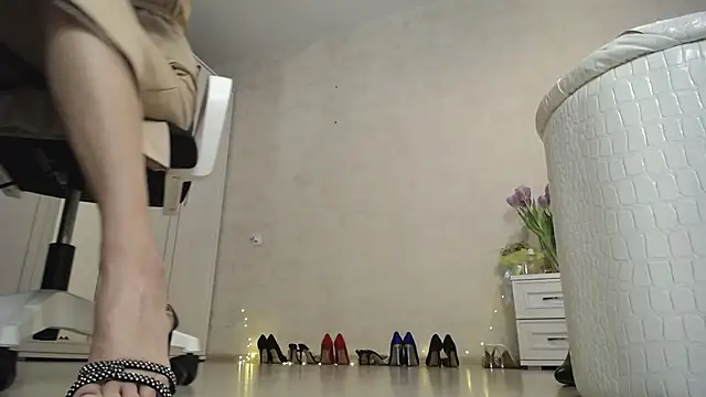 Devil Goddess online show from March 10, 2025, 6:34 pm