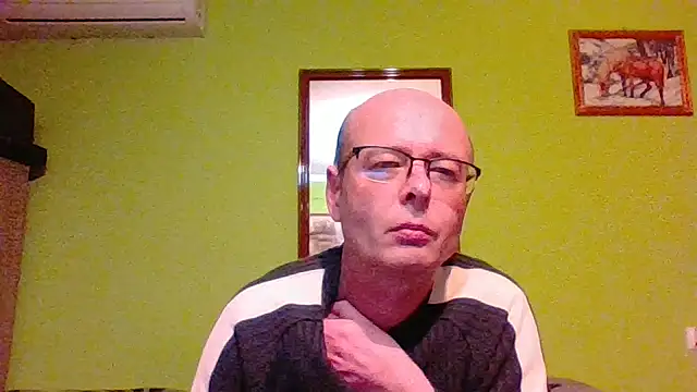 Tiger202441 online show from April 1, 2026, 9:34 pm