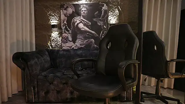 Snapshot of DannSaenz chatting on February 14, 2026, 12:46 pm DannSaenz online show from February 14, 2026, 12:46 pm