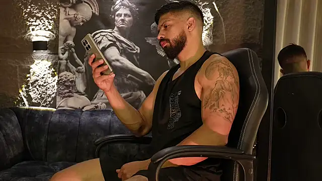 Snapshot of DannSaenz chatting on February 22, 2026, 11:53 am DannSaenz online show from February 22, 2026, 11:53 am