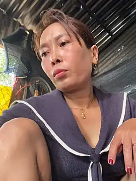 Linaannn online show from February 19, 2026, 7:48 am