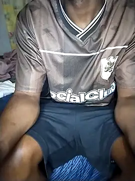 Convertiblechulo online show from April 18, 2026, 6:12 pm