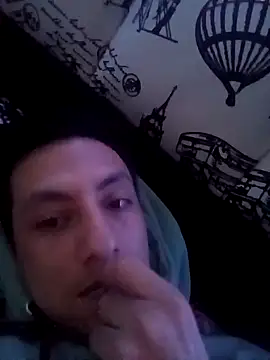 alexmoragomez online show from April 20, 2026, 4:54 pm