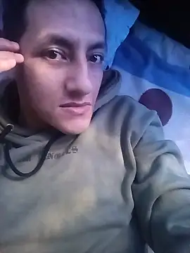 alexmoragomez online show from May 27, 2026, 2:58 pm