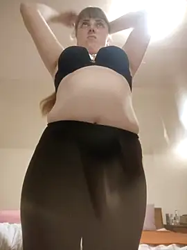 CoddessCrystal online show from February 25, 2026, 6:34 am