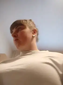 CoddessCrystal online show from March 5, 2026, 6:42 am