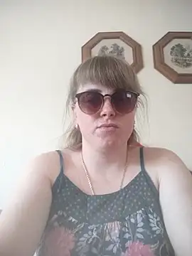 Snapshot of CoddessCrystal chatting on June 13, 2026, 1:42 pm CoddessCrystal online show from June 13, 2026, 1:42 pm