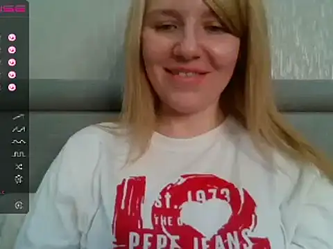 urbadkitty online show from December 20, 2024, 11:00 am