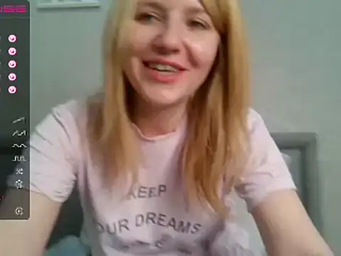 urbadkitty online show from March 5, 2025, 11:17 am