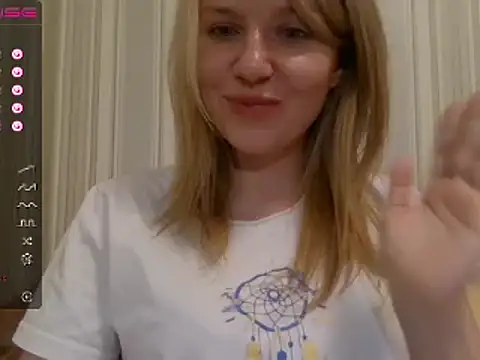 urbadkitty online show from March 6, 2025, 4:38 pm