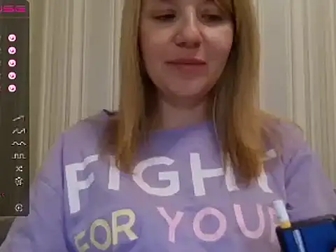 urbadkitty online show from March 13, 2025, 5:07 pm