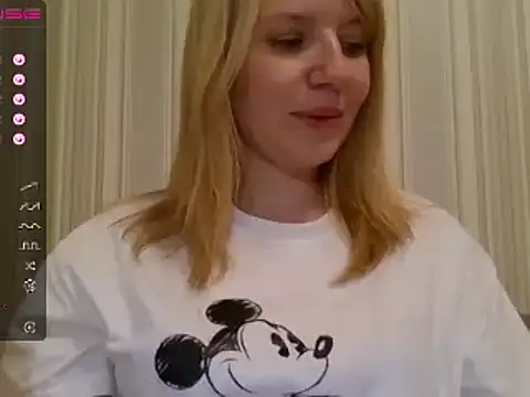 urbadkitty online show from March 21, 2025, 3:35 pm