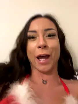 cara mella online show from December 3, 2024, 10:18 pm