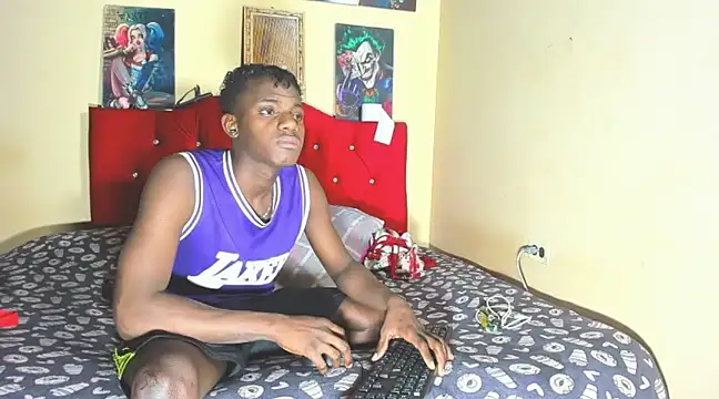 Snapshot of blackWhite_hot chatting on February 4, 2025, 10:43 am blackWhite hot online show from February 4, 2025, 10:43 am