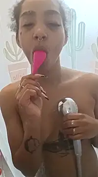 Laanegraofficial  online show from December 27, 2024, 8:07 pm