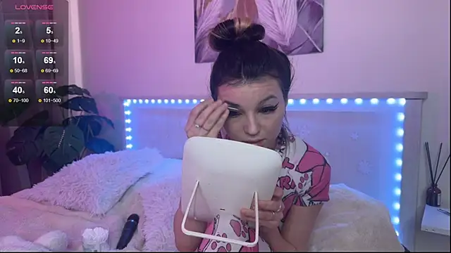 Veronica leal online show from March 31, 2026, 6:25 am