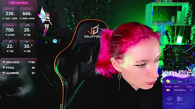 Snapshot of _HelenCarter chatting on January 4, 2025, 2:35 am HelenCarter online show from January 4, 2025, 2:35 am