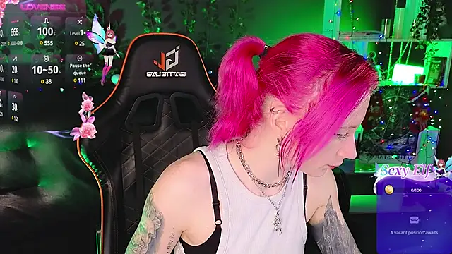 Snapshot of _HelenCarter chatting on January 6, 2025, 8:39 pm HelenCarter online show from January 6, 2025, 8:39 pm