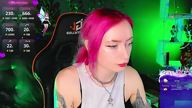  HelenCarter online show from January 7, 2025, 8:42 pm