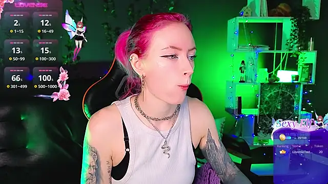 Snapshot of _HelenCarter chatting on January 12, 2025, 8:47 pm HelenCarter online show from January 12, 2025, 8:47 pm