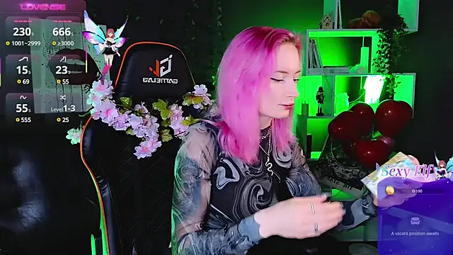 Snapshot of _HelenCarter chatting on February 16, 2025, 8:44 pm HelenCarter online show from February 16, 2025, 8:44 pm