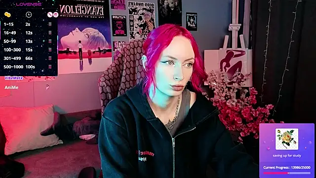  HelenCarter online show from July 14, 2026, 8:47 pm