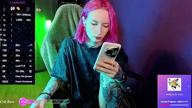  HelenCarter online show from July 21, 2026, 8:55 pm