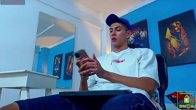 Snapshot of Valerio_20 chatting on January 13, 2025, 8:26 pm Valerio 20 online show from January 13, 2025, 8:26 pm