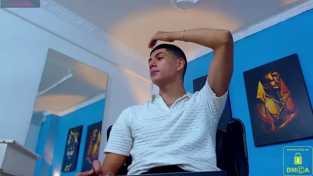 Snapshot of Valerio_20 chatting on January 20, 2025, 8:07 pm Valerio 20 online show from January 20, 2025, 8:07 pm