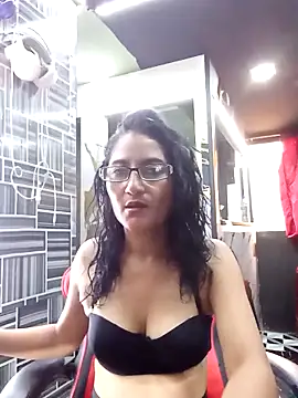 Snapshot of AdelinaMiran90 chatting on September 17, 2025, 3:03 pm AdelinaMiran90 online show from September 17, 2025, 3:03 pm