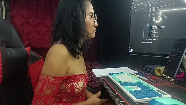 Snapshot of AdelinaMiran90 chatting on November 13, 2025, 3:38 am AdelinaMiran90 online show from November 13, 2025, 3:38 am