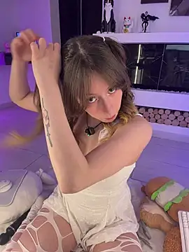  nobara   online show from May 3, 2026, 3:12 am