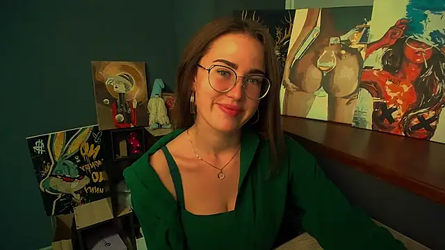 luxie milady online show from May 18, 2026, 12:11 pm