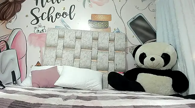 Snapshot of EMMA_SWEETT1 chatting on January 18, 2025, 3:27 pm EMMA SWEETT1 online show from January 18, 2025, 3:27 pm