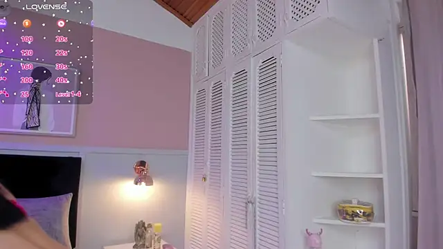 Snapshot of naoko_kirino chatting on January 25, 2025, 9:04 pm naoko kirino online show from January 25, 2025, 9:04 pm