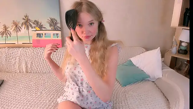 BoysLoveBlondee online show from March 10, 2025, 12:04 pm