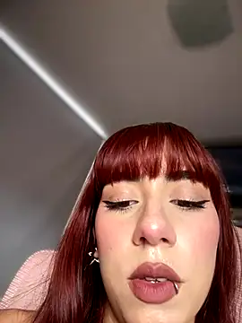 Snapshot of veronicaapink chatting on November 12, 2025, 6:52 pm veronicaapink online show from November 12, 2025, 6:52 pm