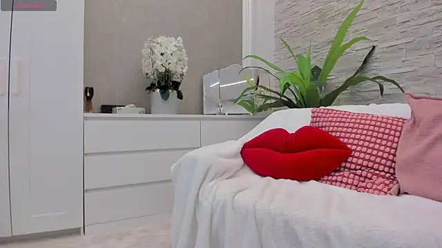 Jessy Jo online show from July 13, 2026, 6:49 am