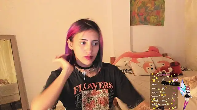 linnie  online show from January 15, 2025, 7:59 am