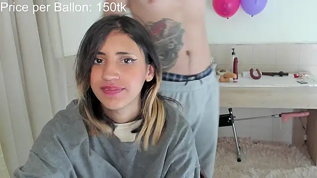 linnie  online show from September 25, 2025, 3:10 am