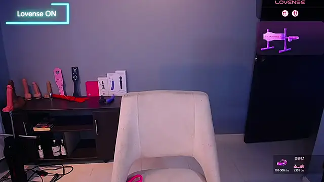 sashaHarding11 online show from June 23, 2026, 8:29 pm