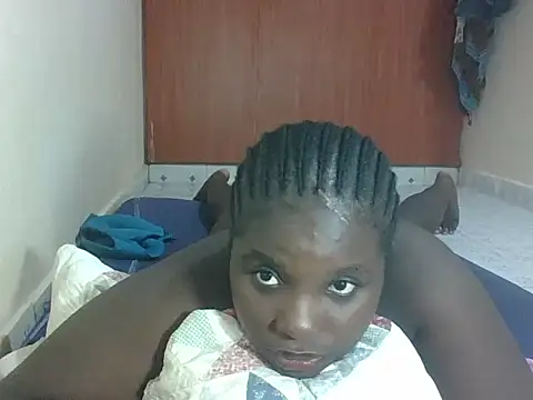 hotebbbyy online show from April 26, 2026, 8:34 am