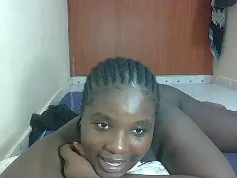 hotebbbyy online show from May 1, 2026, 11:37 am