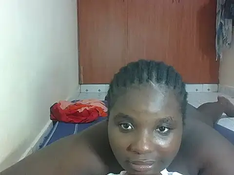 hotebbbyy online show from May 5, 2026, 7:22 pm